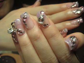 ピアス