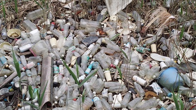 ゴミの不法投棄は犯罪です。