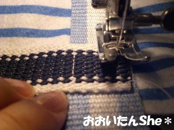 夏休みの工作つくり ミシンかけ