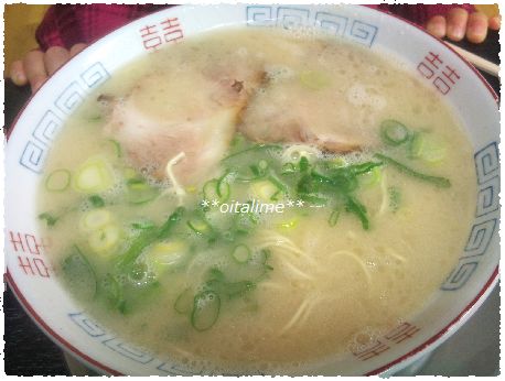 博多とんこつラーメンの画像