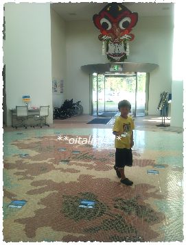 壱岐市立一支国博物館のエントランスホールの写真