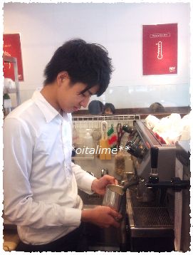 80℃ Dining&Cafeのバリスタさん
