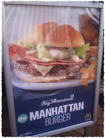 マンハッタンバーガー、マクドナルドビッグアメリカン2店舗前看板の画像