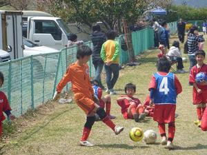 マンボウカップ(U11)初日 後半3分で事件?事故?