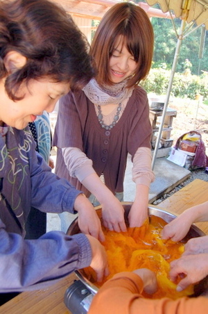 黄金サフランの誘惑～甘美な香りとシェフ直伝のパエリア～