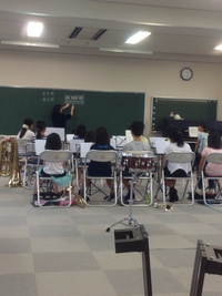 今日は…(^-^)”