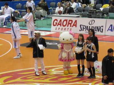 勝利の女神がやってきた