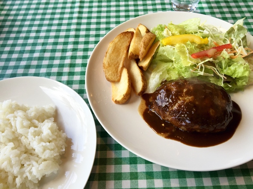 ☆彡洋食の店『la porte (ラ・ポルテ)』絶品ランチ♬ ☆彡洋食の店『la porte (ラ・ポルテ)』絶品ランチ♬