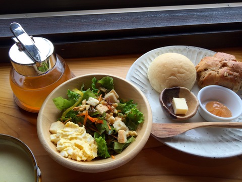 『ぱんカフェCoduchi』で「ぱんらんち」♬ 『ぱんカフェCoduchi』で「ぱんらんち」♬