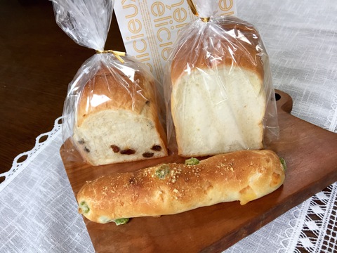 『ゲニーのパンとケーキ屋さん』♬でシュークリーム 『ゲニーのパンとケーキ屋さん』♬でシュークリーム