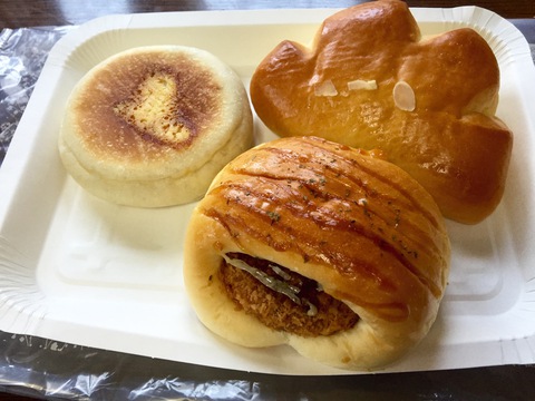 「ゲニーのパン」と「GODIVA」と。。。♬ 「ゲニーのパン」と「GODIVA」と。。。♬