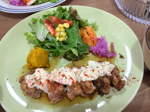 素敵カフェ『troislou(トロワルウ)』♬ランチ 素敵カフェ『troislou(トロワルウ)』♬ランチ