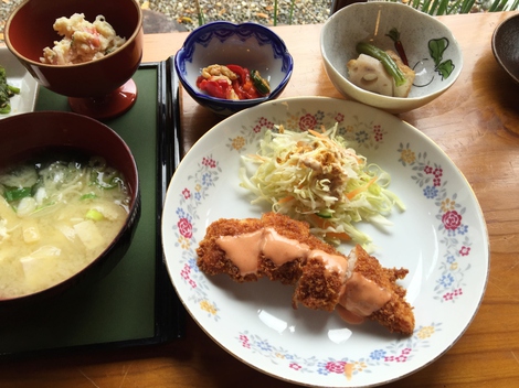 『カネジュウ館』♬「日替わりブランチ」