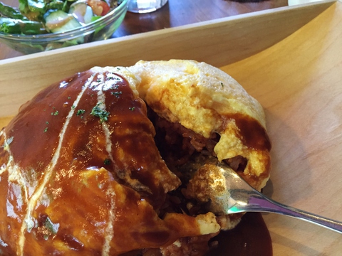 『SLOW cafe 』♬で「ふわふわオムライスランチ」☆彡