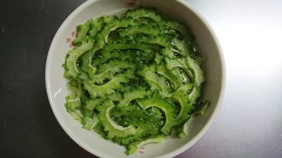 好んで食べない・・・・