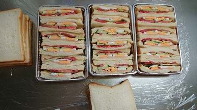 差し入れに