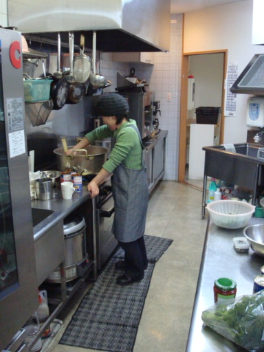 逸カレー♪オツカレ~♪