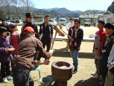 丹生で餅つき♪