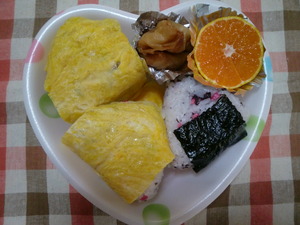 おにぎり弁当