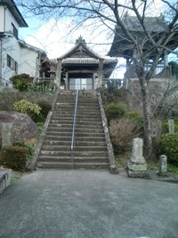 隣のお寺で