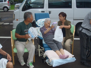 夕涼み会でビンゴ大会