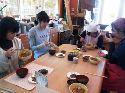 基本の調理を忠実に学んでいます