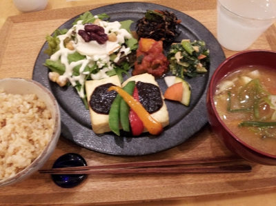 マクロビ日替わり膳inブラウンライスカフェ