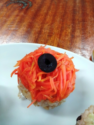 ヒエでグラタン*☆・飾りずし*☆・サラダ*☆＆スイーツ