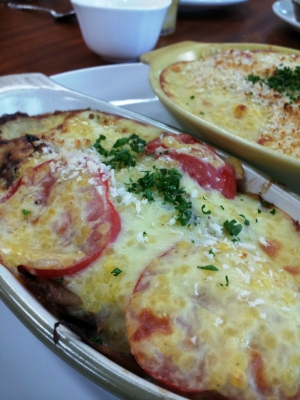 ヒエでグラタン*☆・飾りずし*☆・サラダ*☆＆スイーツ