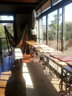 Yadokari cafe　店内風景