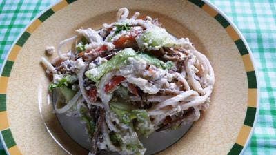 本日の　ワンコインクッキングは「豆乳マヨのサラダそば」です