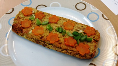 ひよこ豆のミートローフ&フムスのたまごサンド(マクロビ仕様) ひよこ豆のミートローフ&フムスのたまごサンド(マクロビ仕様)