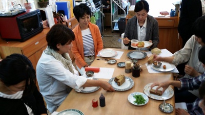 ひよこ豆のミートローフ&フムスのたまごサンド(マクロビ仕様) ひよこ豆のミートローフ&フムスのたまごサンド(マクロビ仕様)