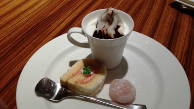 每日、美味しい外食してます(*´ڡ`●)