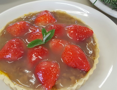 ✳ブラウンライスキッシュ✳粟のスープ✳蓮根ボール✳米粉のいちごタルト ✳ブラウンライスキッシュ✳粟のスープ✳蓮根ボール✳米粉のいちごタルト