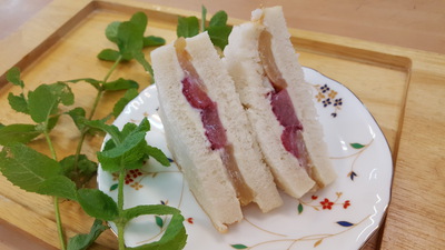 米粉食パンのフルーツサンド