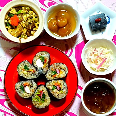 巻き寿司*グラタン*布海苔の味噌汁*金柑煮 巻き寿司*グラタン*布海苔の味噌汁*金柑煮