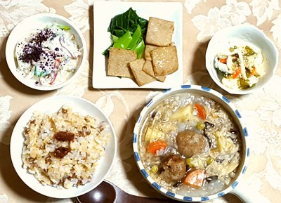 蕎麦の実のスープ*豆乳グルトサラダ*おからこんにゃくのソテー 蕎麦の実のスープ*豆乳グルトサラダ*おからこんにゃくのソテー