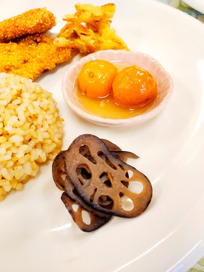 ソイミートナゲット&本日の米粉パン ソイミートナゲット&本日の米粉パン