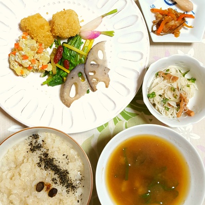 凍み豆腐のカツ＊ポテトサラダ＊おひたし＊玄米ビーフンの酢の物＊小蕪のピクルス