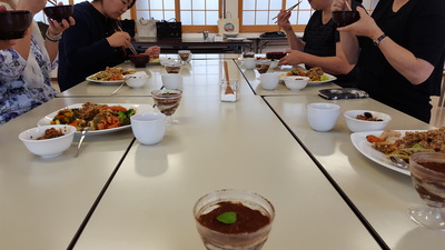 食事会