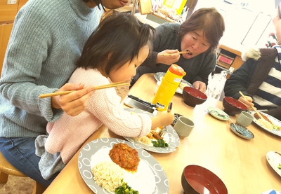 煮込みハンバーグ