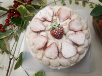 米粉のクリスマスケーキ 2019/12/24 06:38:19
