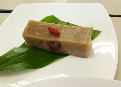＊パンオサワひしおゴマペースト＊ひよこ豆の穀物スープ＊レンコンハンバーグ＊蒸し人参＊キャベツのサラダ＊芋羊羹
