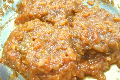 煮込みハンバーグ