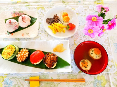 食養料理クラス✳️野菜寿司✳️ワカメ豆腐の澄まし汁✳️桜餅 食養料理クラス✳️野菜寿司✳️ワカメ豆腐の澄まし汁✳️桜餅