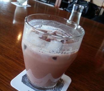 大人のカフェに~♪