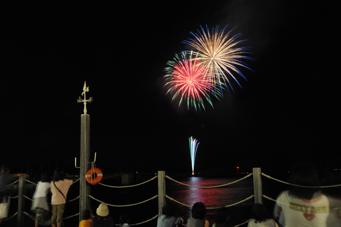 浜の市　花火大会