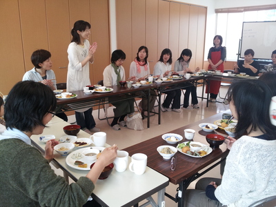 DVD鑑賞とマクロビランチの会
