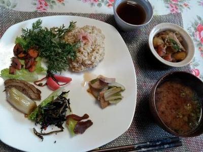 朝からガッツリごはん